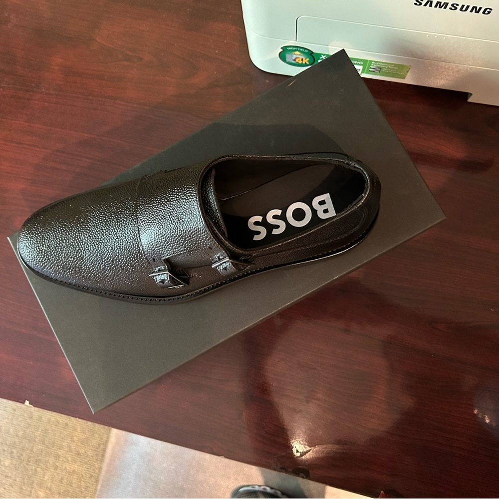 Boss Brand new gorgeous leather shoes
